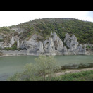 Inzwischen gibt es eine neue, breitere Straße